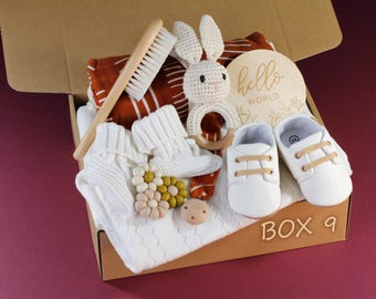 Baby Girl Gift, New Baby Boy Gift Box, Baby Shower Gift Basket, Gender Neutral, Newborn Boy Girl Gift, Expecting Mom New Parents Gift Hamper