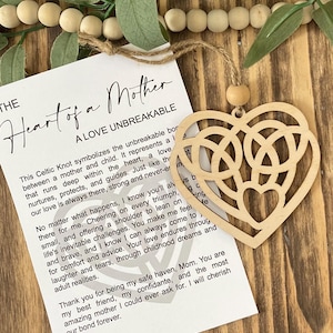Mom Story Karte Ornament, Mutter Ornament, keltischer Knoten Ornament, Mutterschaft, Geschenk für Mama, personalisierte Ornament, hergestellt in den USA, love unzerbrechlich