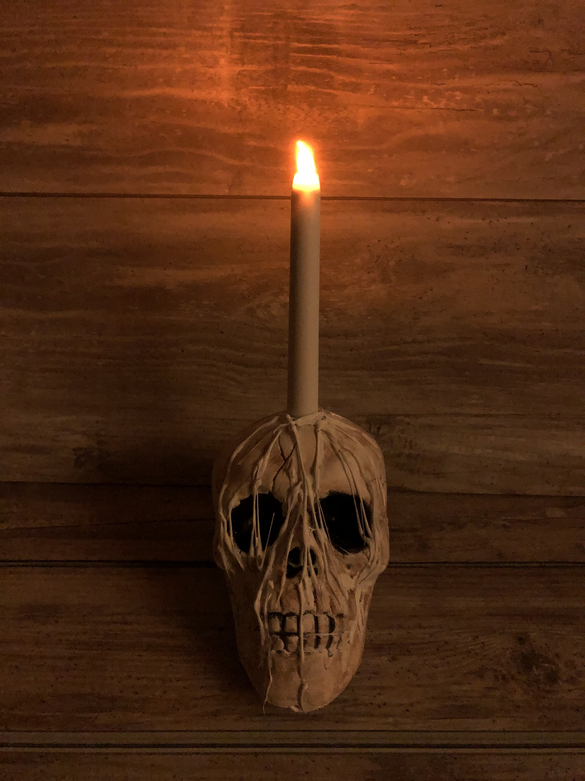 Melting Candle LED Skull