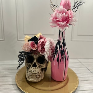 Skull Floral Arrangement: Shabby Chic Halloween Wedding Centerpiece
