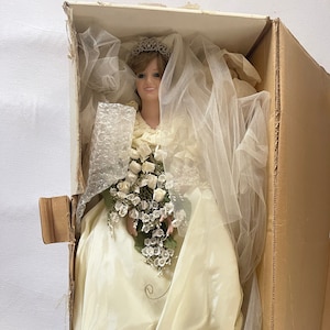 Princess diana bridal doll sales