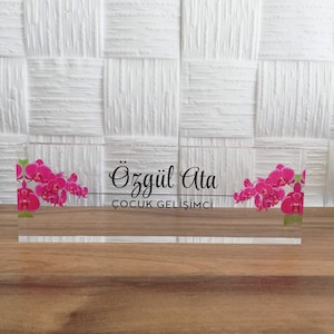 Custom Name Plate for Desk for Modern Office Business Decor Flowers Wild Design Sign on Clear Acrylic Glass with Wooden Stand