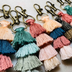 Naierhg Key Chain Tassels Compact Long Lasting Key Ring Bag