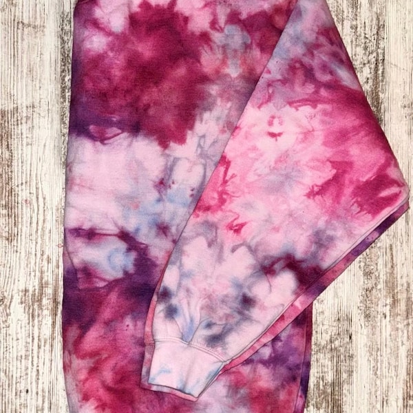 Sweat-shirt teint sur glace personnalisé - Ras du cou fait main, tie-dye, pull unisexe, couleurs personnalisées, cadeau douillet