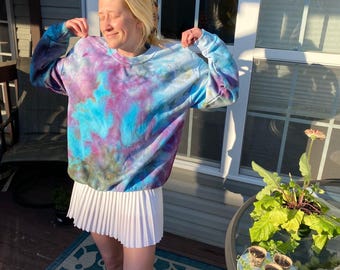 Ice Dyed Sweatshirt – Custom Tie Dye Crewneck, Handmade Unisex Pullover, Personalized Color Sweatshirt Gift