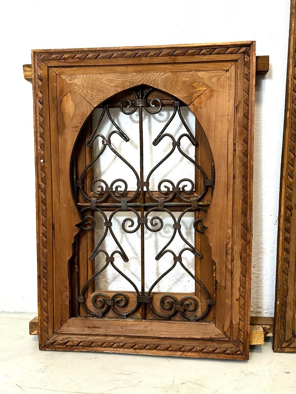家具 Iron Window VINTAGE MOROCCAN STYLE Wooden Iron Window Frame, Handmade