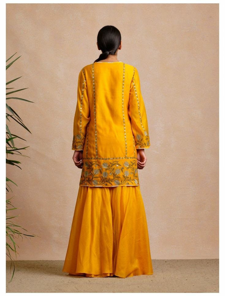 sharara suit for haldi function