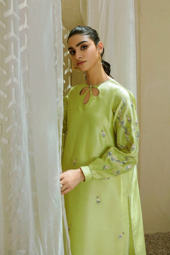 Puff sleeve design  Stylish short dresses, Simple pakistani