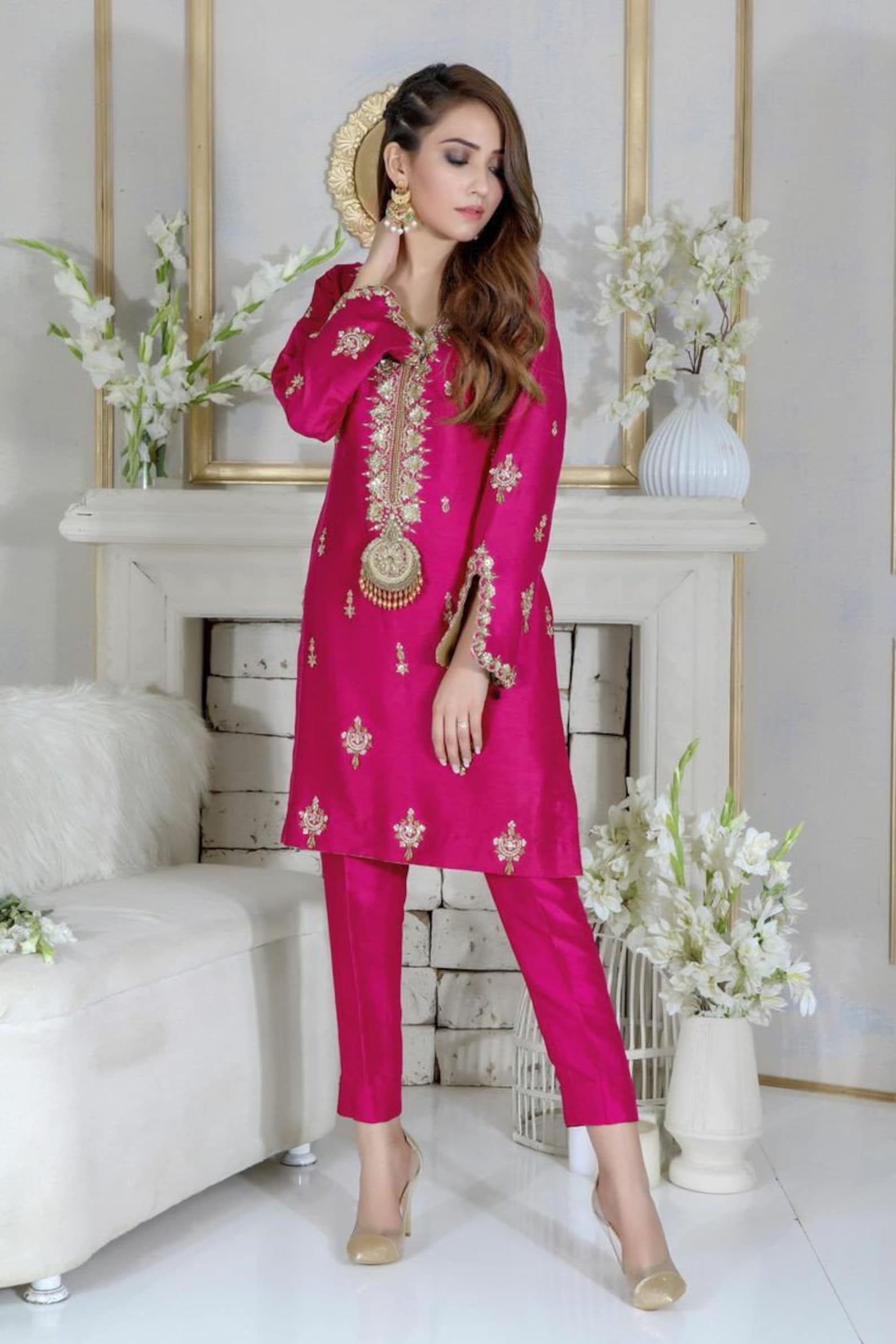 Hot pink pakistani silk kurta pant with gold orgenza dupatta | Etsy