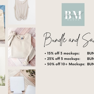 K&ouml;nnte beinhalten: Eine Collage aus Bildern, die verschiedene leere Kleidungsst&uuml;cke und Accessoires zeigen, darunter ein Tanktop, ein Langarmshirt, ein T-Shirt, ein Becher und ein Notizbuch. Der Text "Bundle and Save!" wird mit einer Liste von Rabatten f&uuml;r den Kauf mehrerer Mockups angezeigt. Die Texte "BUNDLE3", "BUNDLE5" und "BUNDLE10" werden neben den Rabatten aufgelistet.