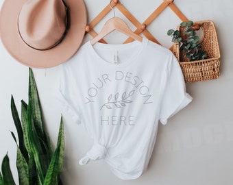 Bella Canvas 3001 Mockup | Bella Canvas weißes T-Shirt Mockup | Weißes T Shirt Mockup | Hängendes Mockup | Gebunden T-Shirt Mockup | Boho Mockup