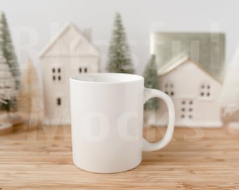 Mockup lege witte kerstmok, kerstmodel, mokmodel, wintermok kerstmismodel, sjabloon digitale mok, koffiemokmodel