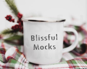 Julmuggmodell, 340 g emaljmugg med silverkant för lägereld till jul, Mockup av lägerkaffemugg för utskrift på begäran.