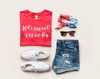 Bella Canvas 3001 Mockup | Bella Canvas Rot T-Shirt Mockup | Rotes T Shirt Mockup | 3001 Rot Mockup | 4. Juli Mockup, gefaltetes T-Shirt