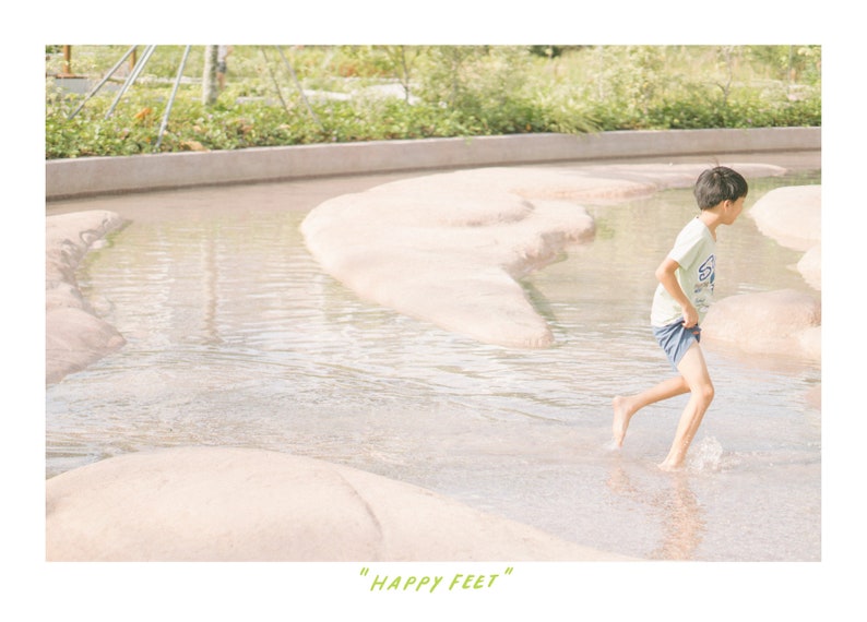 A6 Postcard Happy Feet