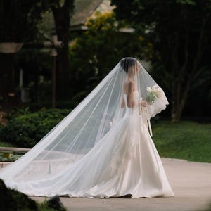 Blusher veil with lace, Thick lace cathedral veil with blusher, Chantilly lace Wedding veil, wedding veil, Thick Lace Veil with blusher
