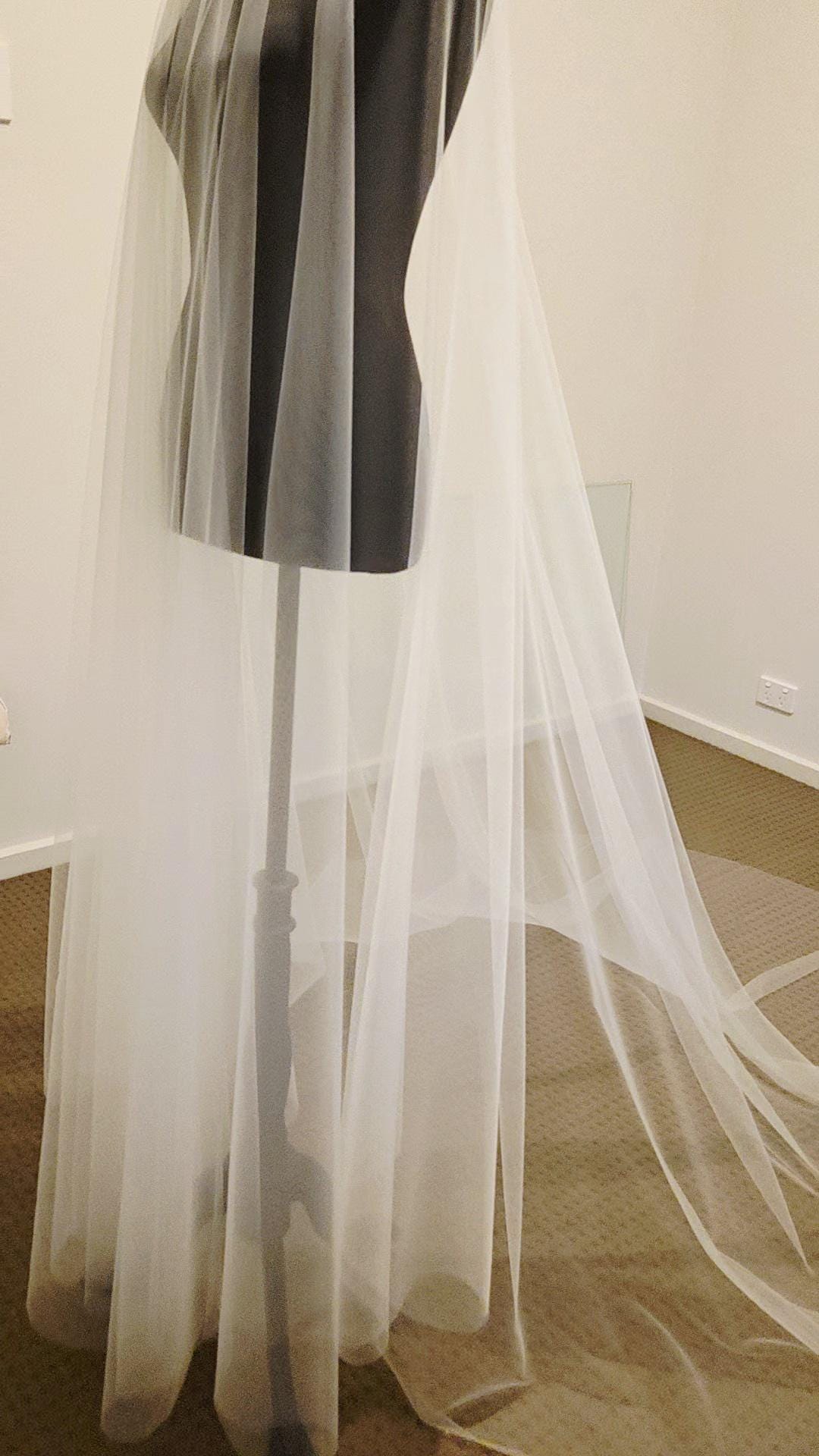 Floor Length Blusher Wedding Veil: Soft Tulle, Cathedral  display picture 2