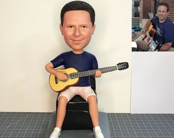 Regalos geniales personalizados bobblehead amantes de la guitarra, regalo de Navidad para guitarristas, regalo de 20 a 50 años para amantes de la guitarra, amantes del bajo