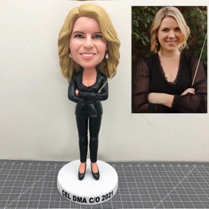 Personalized Daughter Bobblehead Lady, Custom Woman Bobbleheads, Custom Bobblehead For Mother Day, Create My Own Figurines From Your Photos