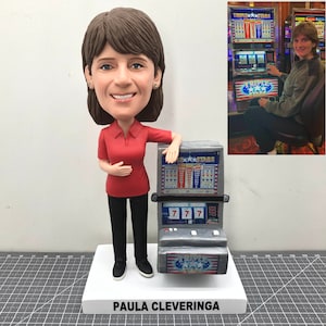 Custom Bobbleheads Playing Game Console, Custom Made Your Bobbleheads, Custom Slot Machine Bobblehead As Gifts For Him