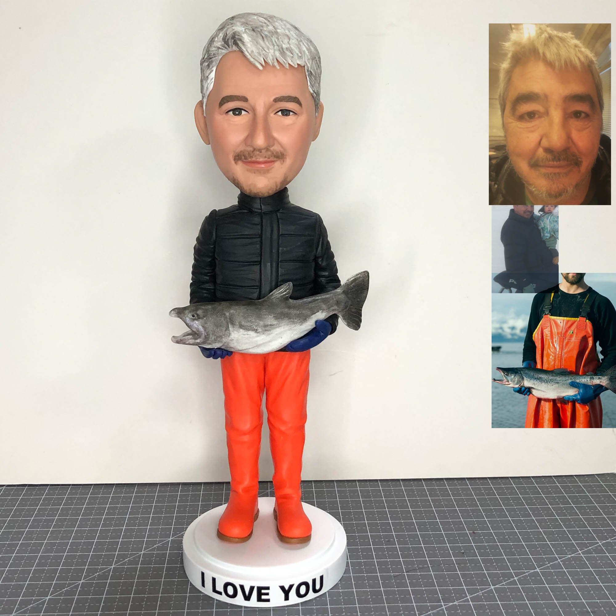 Custom Fishing Bobblehead - Personalized Doll Of Man Holding Fish Sculpture Gift