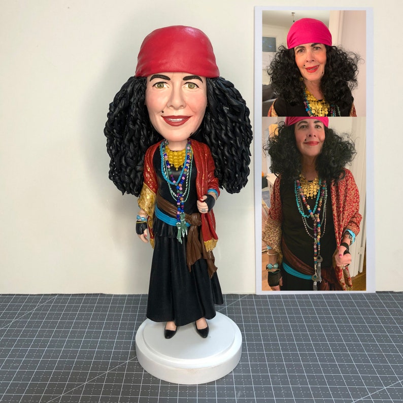 Custom Women Bobbleheads: Bobbleheads as Unique Gifts for Birthday, Wedding, Anniversary From Your Photos image 1