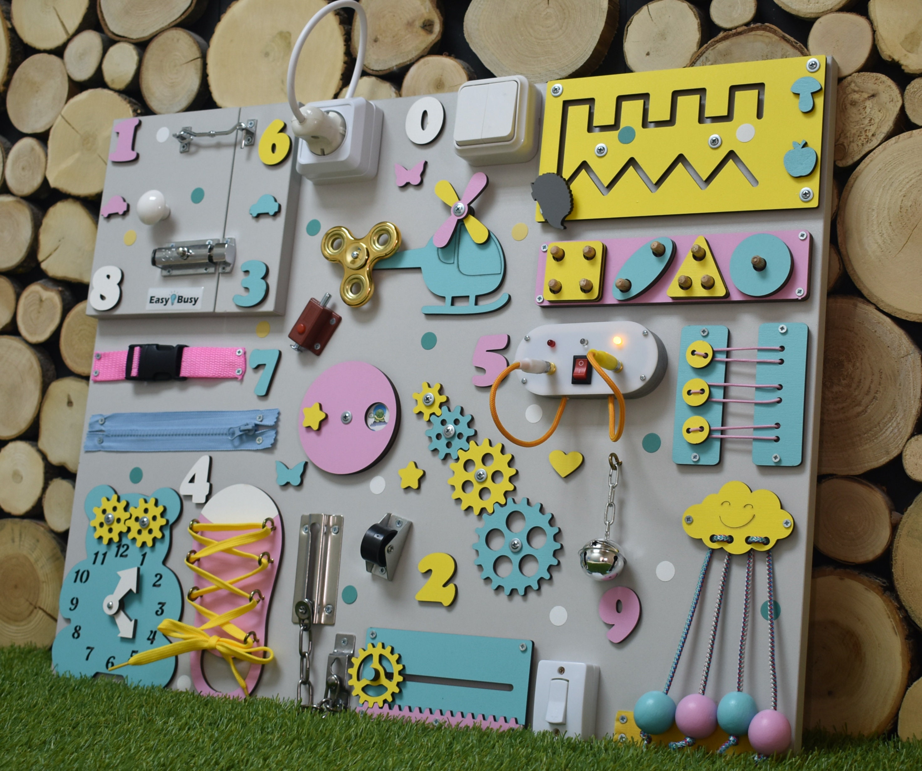 Коворкинг easy busy испанские кварталы. Развивающая доска для детей. Easy busy скандинавия. Кружка желаний. Бизиборд с тв пультом.