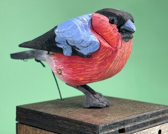 Bobbin Bullfinch Automaton. Oil painted mechanical bird, kinetic hand carved sculpture.