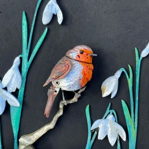 Miniature Robin Automaton. Oil painted mechanical bird, kinetic hand carved sculpture.