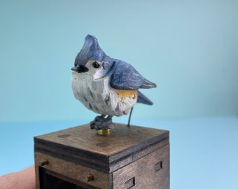 Bobbin Tufted Titmouse Automaton. Oil painted mechanical bird, kinetic hand carved sculpture.