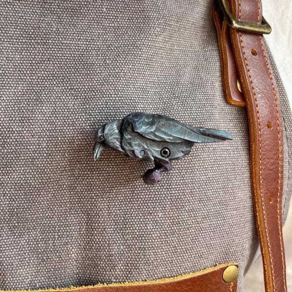 Spilla a forma di corvo, spilla meccanica dipinta a mano a forma di corvo, per magliette, maglioni, gioielli da strega, spilla gotica antica vintage, regalo per lei.