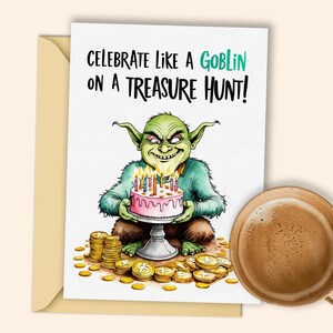 Tarjeta de cumpleaños de duende con tesoro y pastel: descarga digital para imprimir tú mismo: ¡diversión aventurera con deseos de cumpleaños traviesos!