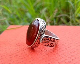 Beautiful Natural Red Yemeni Aqeeq Ring, Yemeni Agate Ring, Handmade Embroidery 925k Sterling Silver Ring for Men & Women.