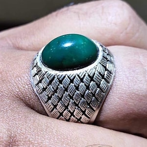 美しい天然ターコイズリング、HUSSAINI FEROZA のスタイリッシュな男性用ハンドメイド 925 スターリングシルバーリング。