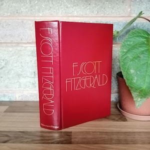 The Great Gatsby by F. Scott Fitzgerald Vintage 1977 Book lover Bookworm gift for readers Librarian Literary book gift Bookish gift idea
