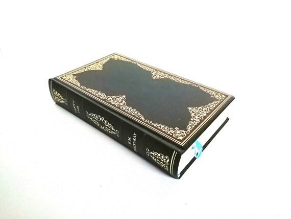 Vanity Fair vintage English novel by William Thackeray Book lover gift Collectible classic novel Bookworm gift Readers Literary gift for her