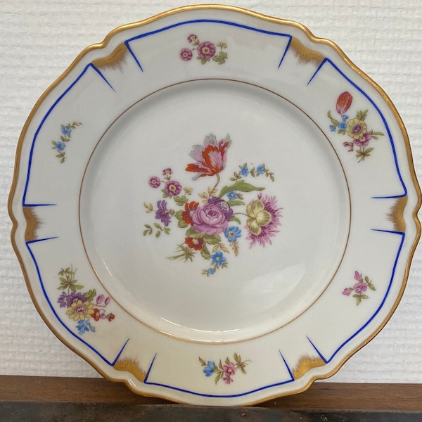Assiettes plates en Porcelaine de Limoges - Décor de fleurs