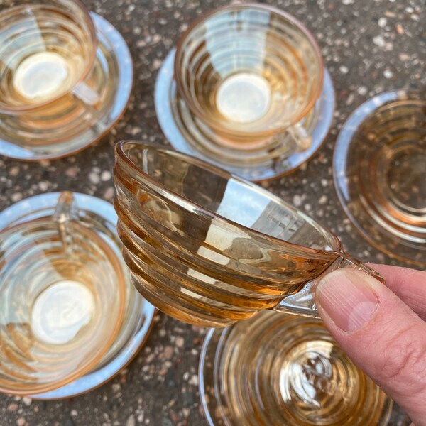 5 tasses à café expresso   - vintage années 50 - France - verre rose irisé.