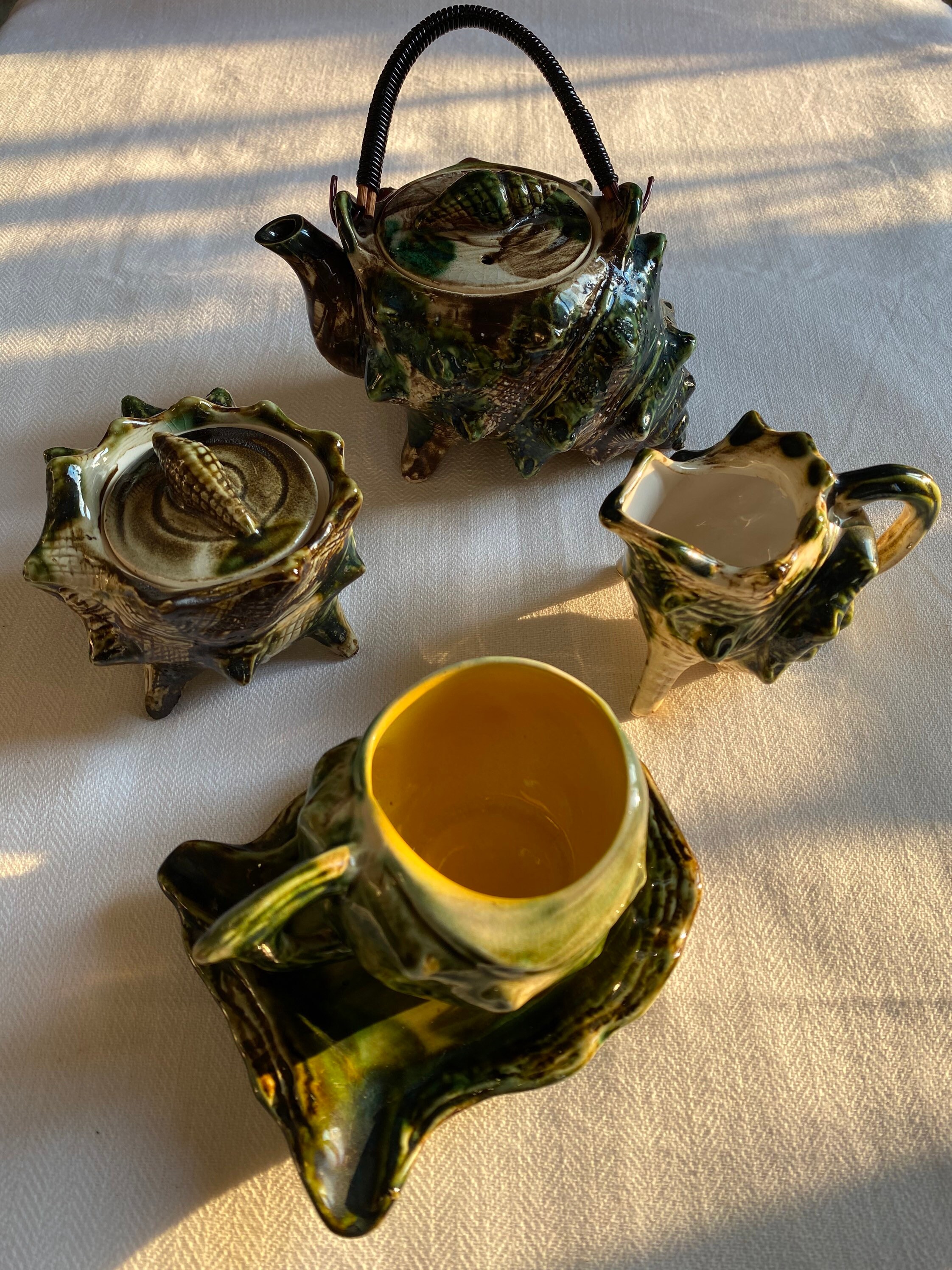 Service à Thé en Barbotine Coquillage Vintage