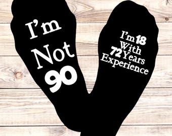 Chaussettes pour le 90e anniversaire : « 18 ans et 72 ans d'expérience »