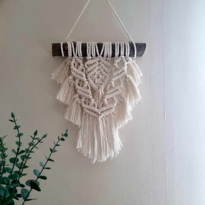 Compact Hanging Macrame Wall Decoration - A Delightful Addition to Any Space