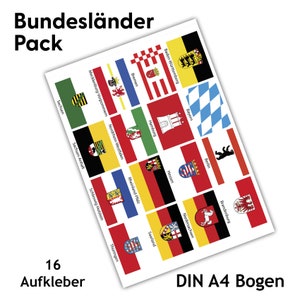 Könnte beinhalten: Ein Blatt mit 16 Aufklebern, die die Flaggen der 16 deutschen Bundesländer zeigen. Die Flaggen sind in einem Raster auf weißem Hintergrund angeordnet. Der Text "Bundesländer Pack" und "DIN A4 Bogen" ist oben und unten auf dem Blatt gedruckt.