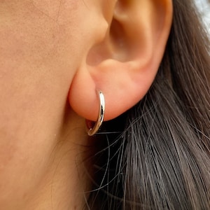 14k Solid White Gold Earring, White Gold Hoops, Plain Huggie Hoops, White Gold Earrings, Gold Huggie Hoop Earrings