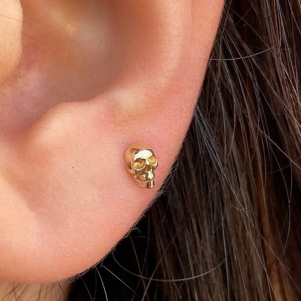 14k Solid Gold Skull Piercing, Skull Shaped Ear Stud, Gold Stud Earring, Skull Head Earring, Gift For Her