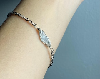 Crystal Bracelet, Celestite Bracelet, Healing Bracelet, Handmade Crystal Celestine Jewelry, Unique Silver Bracelet, Gift for her