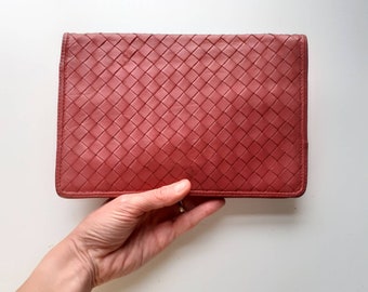 Bottega Veneta Bag Knot Crocodile Clutch Woven Silver Details