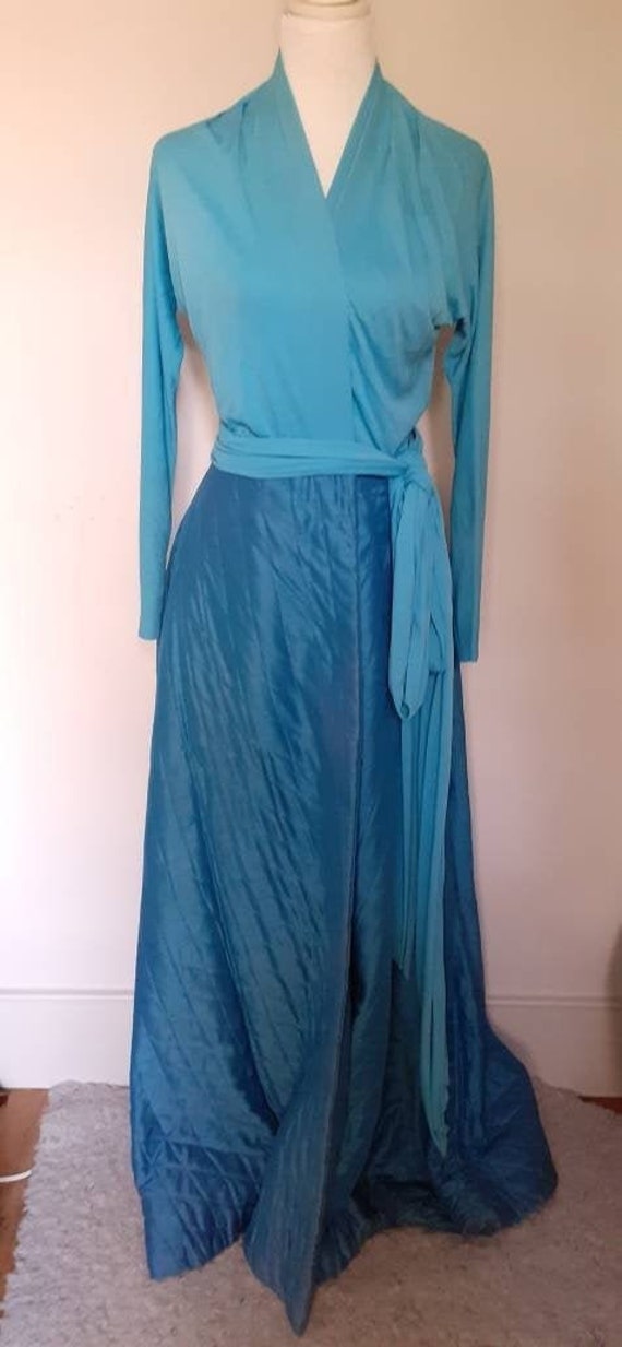 Vintage 1950s handmade hostess dress or house dres