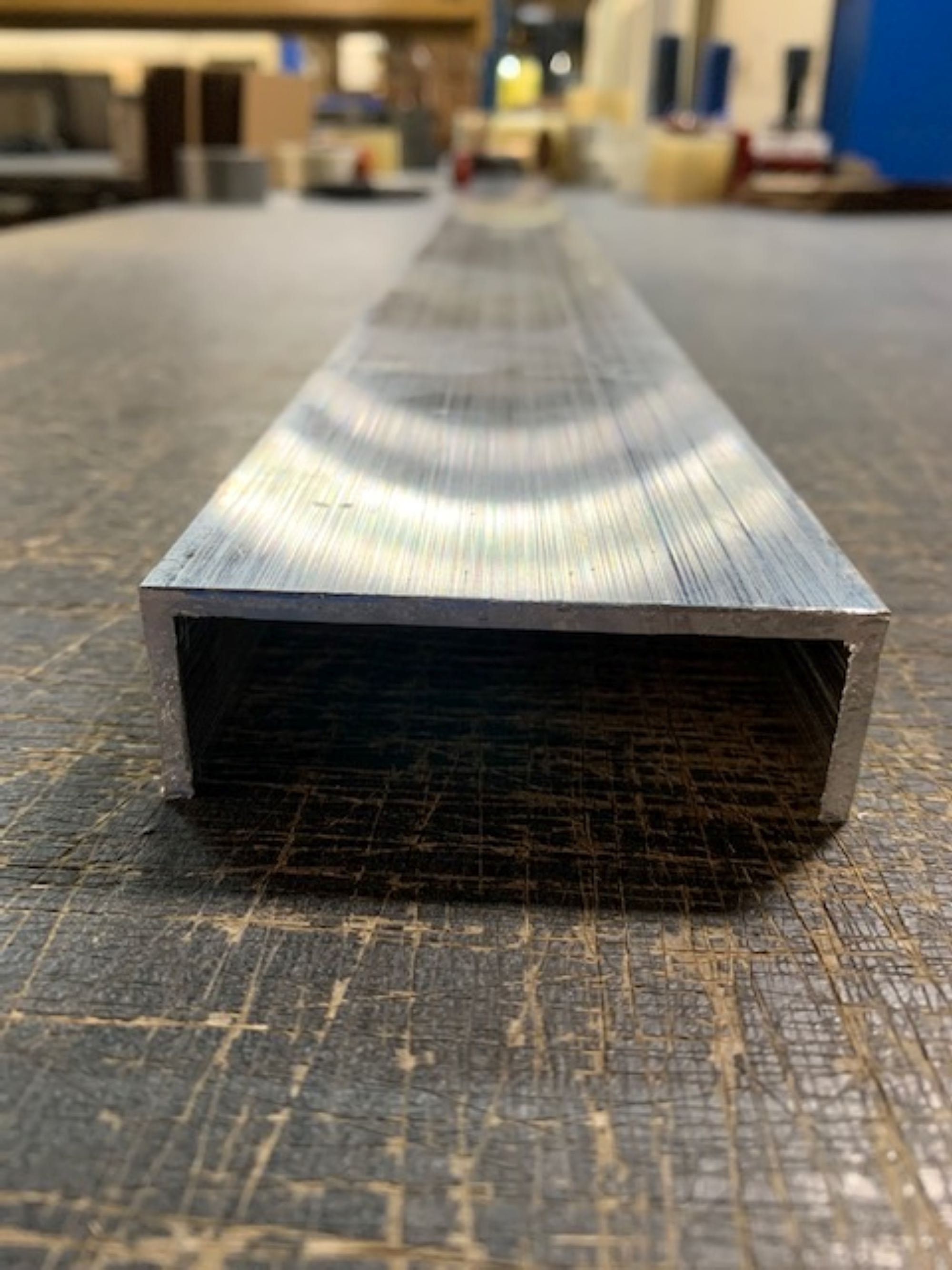 1-x-3-x-1-8-thick-0-125-6063-aluminum-channel-sharp-corner-channel