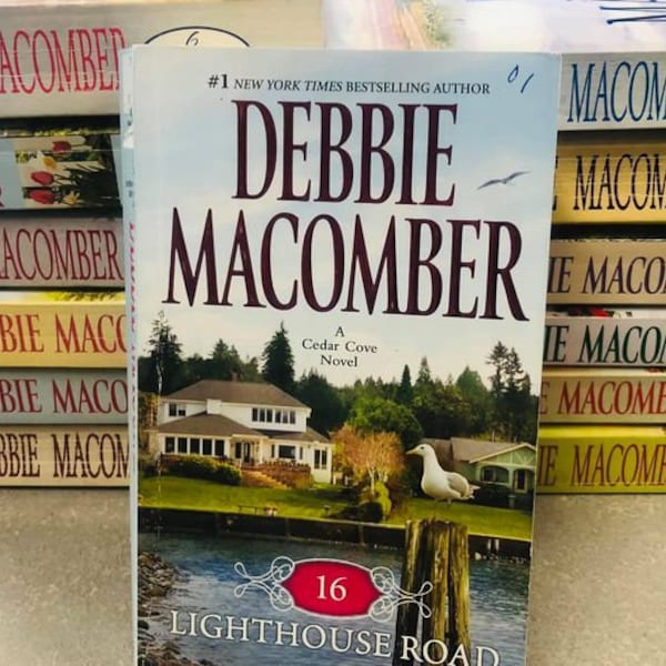 Cedar Cove Series | CHOOSE YOUR TITLE | Debbie Macomber | Romance | Paperbacks