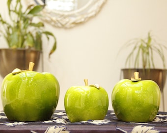 Handgemachter dekorativer grüner Apfel, Haus- und Küchenakzent, von der Natur inspiriertes Geschenk, Obstdekoration, Apfeldekor, Ornament für Home-Kollektion